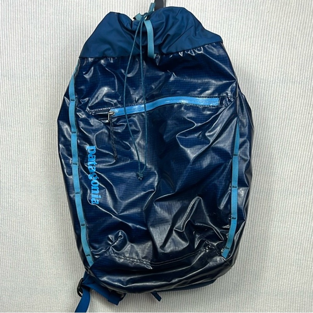 Patagonia Lightweight Black Hole Cinch Backpack Ripstop Blue Outdoor Hiking - Picture 5 of 16